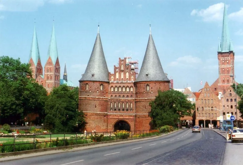 Stadtwerke Lübeck Marathon — Lubeck (01003), 18. Oktober 2026 · Laufen